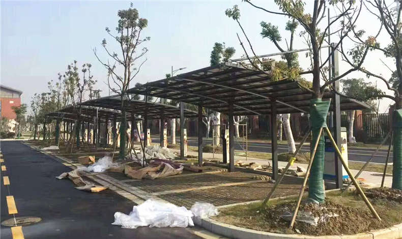 自家工廠內建車棚違章嗎？