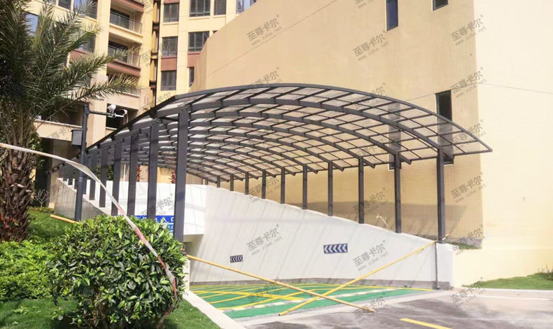 地下停車(chē)庫(kù)出入口雨棚，哪種才算好？